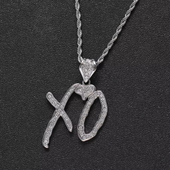 XO | The Weeknd Iced Out Rhinestone Silver Necklace - Picture 1 of 4